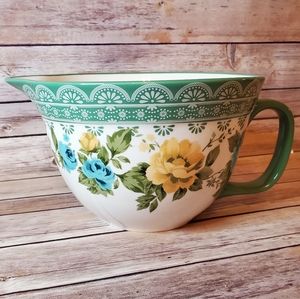 The Pioneer Woman 2.83-Quart Batter Bowl